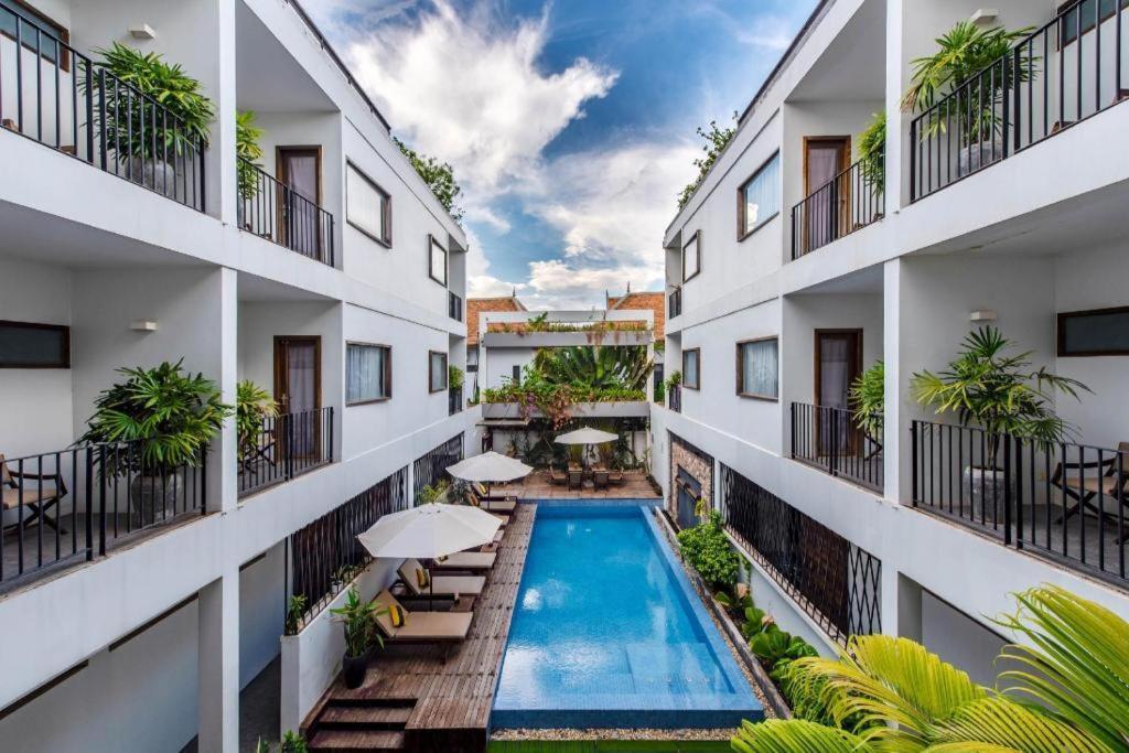 Popular Residence Hotel Siem Reap Exterior photo
