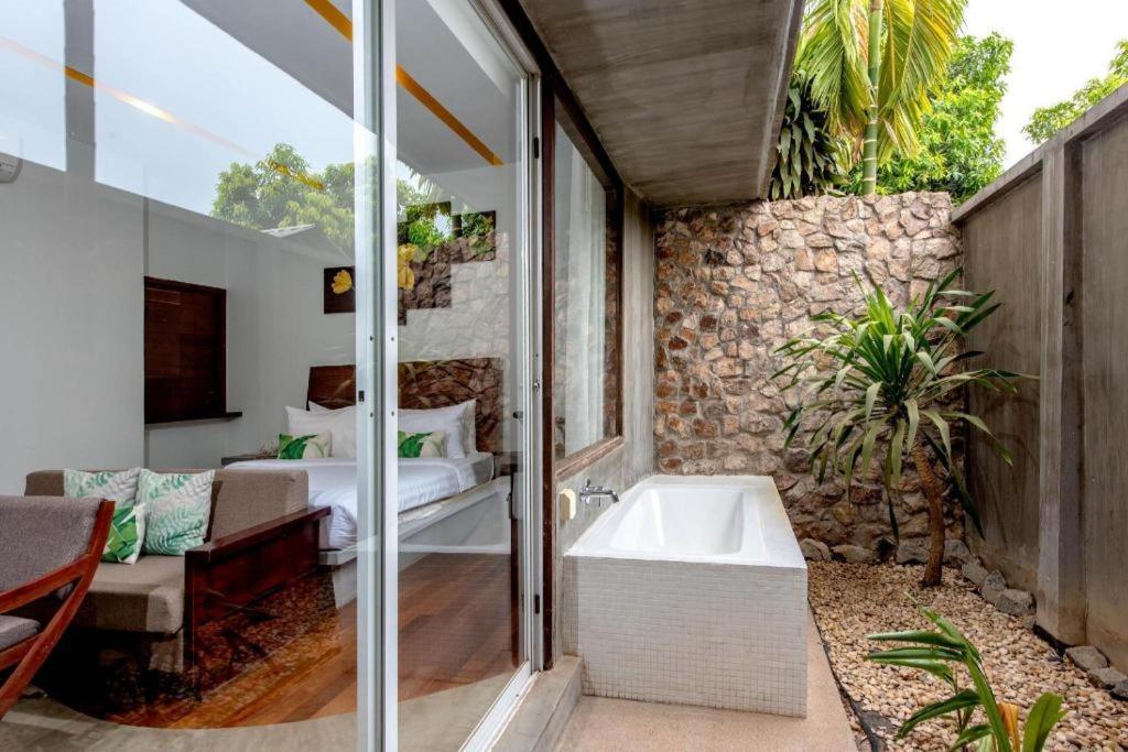 Popular Residence Hotel Siem Reap Exterior photo